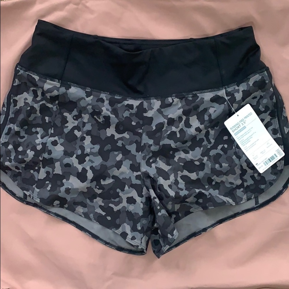 athleta running free short BNWT
